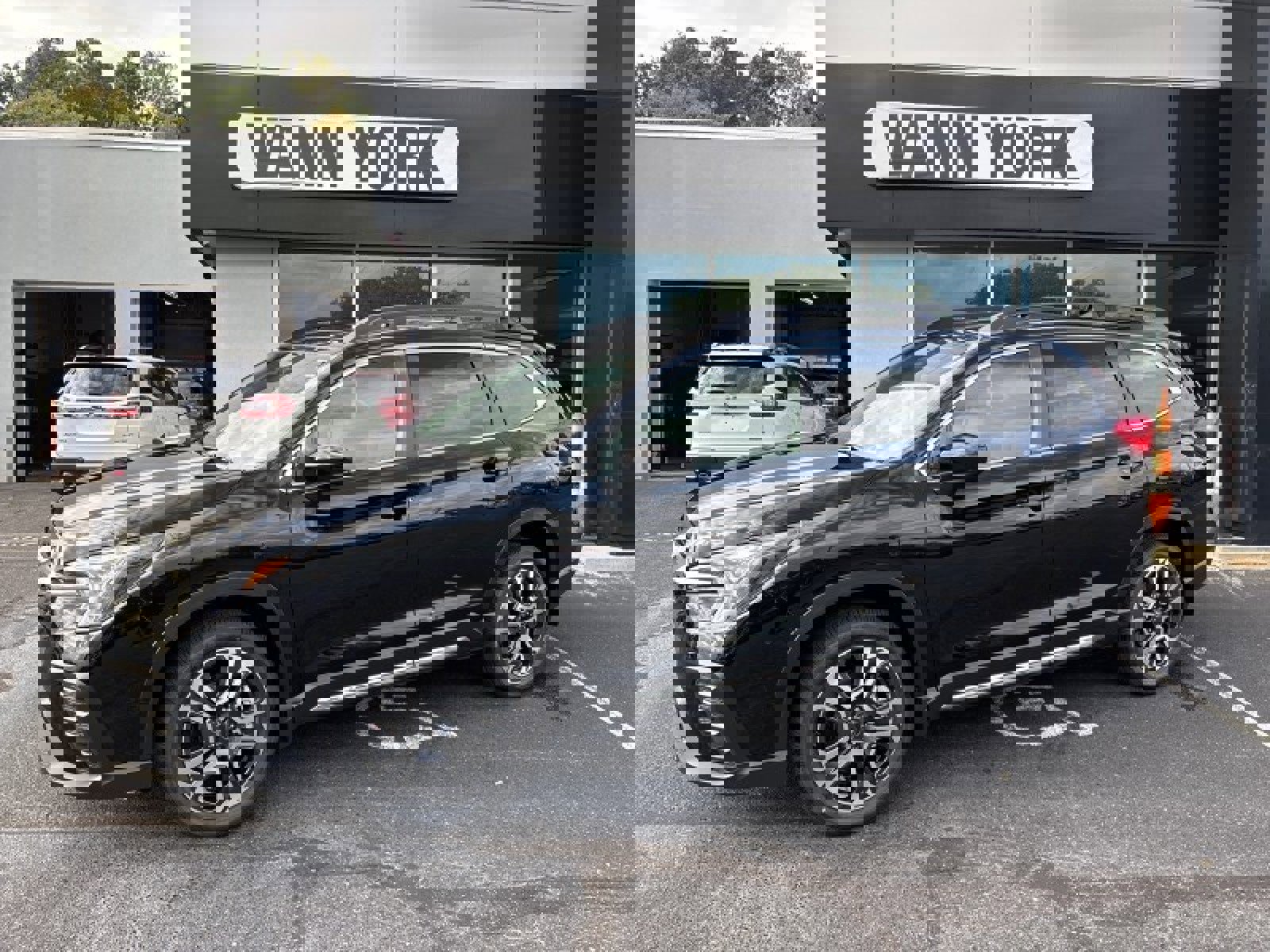 New 2025 Subaru Ascent Limited image 60