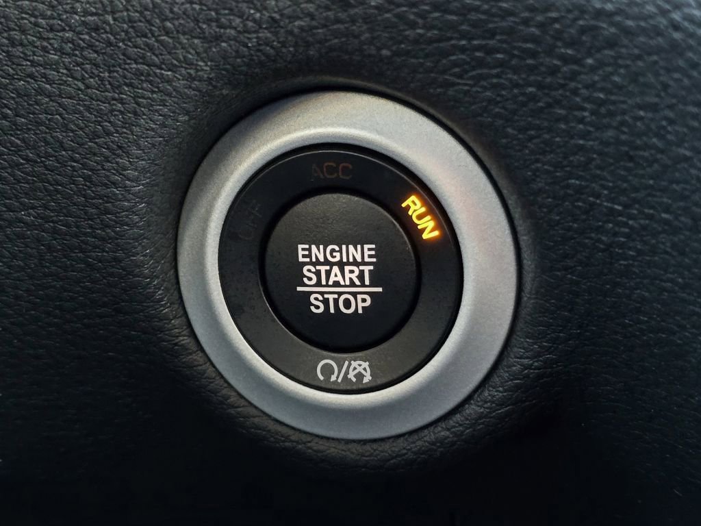 Used 2026 Chrysler Pacifica Limited image 13