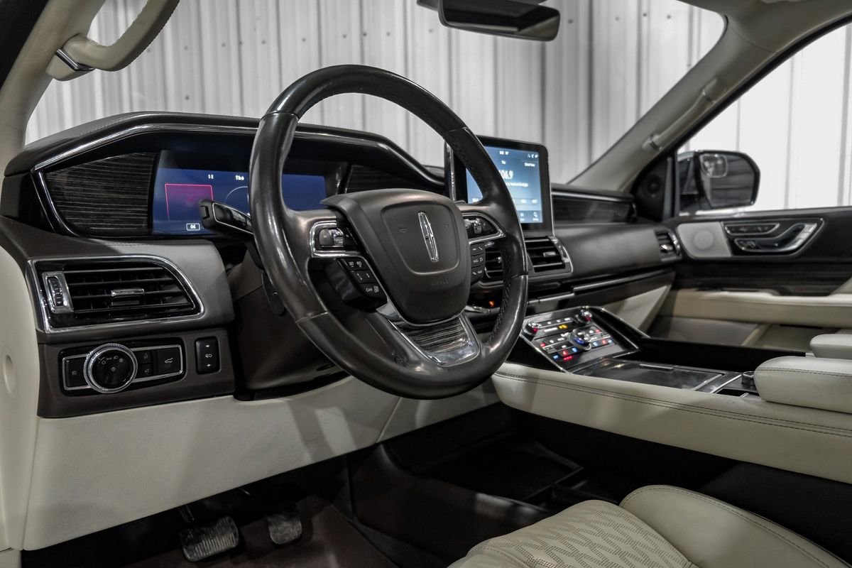 Used 2021 Lincoln Navigator L Black Label w/ Cargo Convenience Package image 14