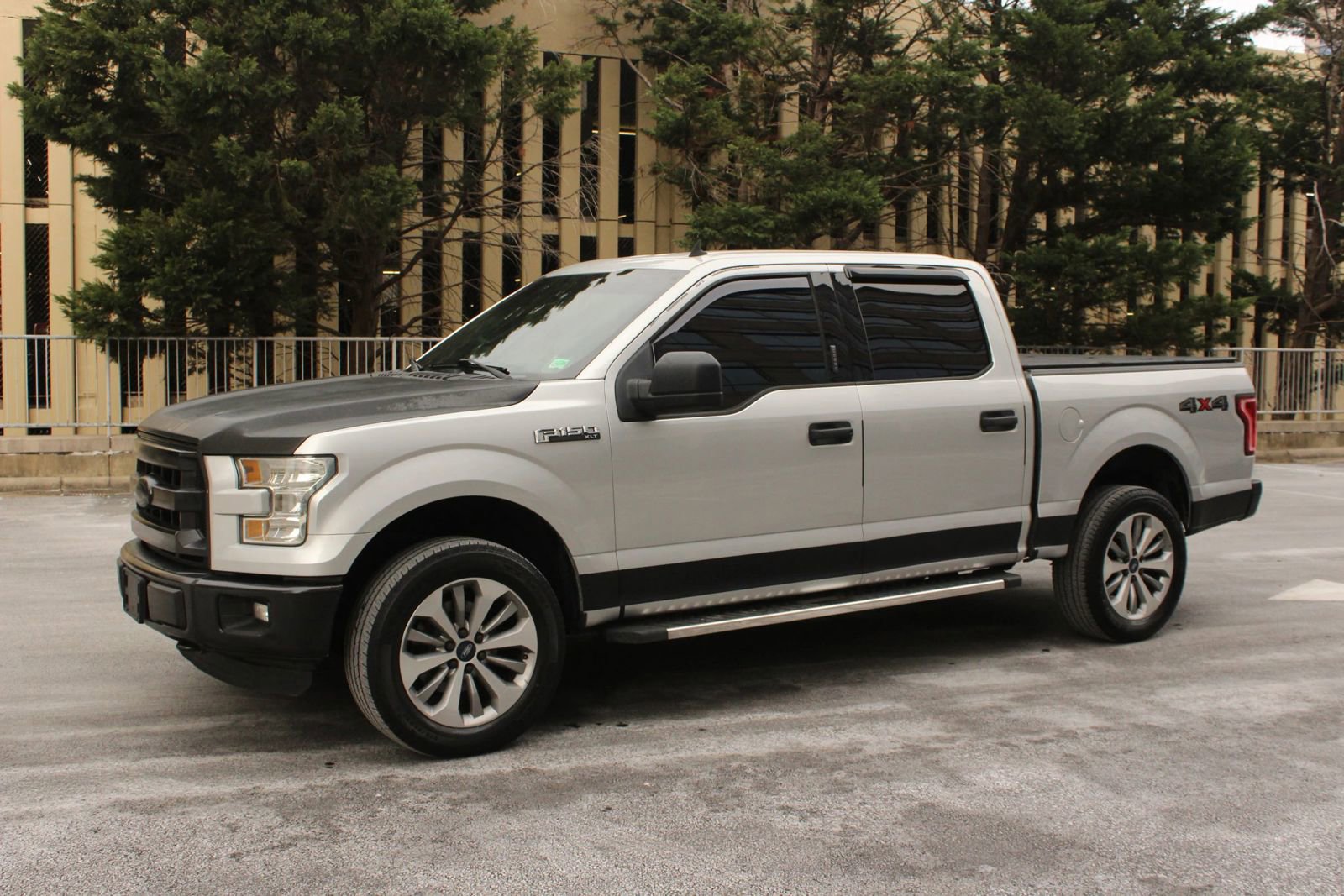 Used 2016 Ford F150 XLT AWD/4WD image 12