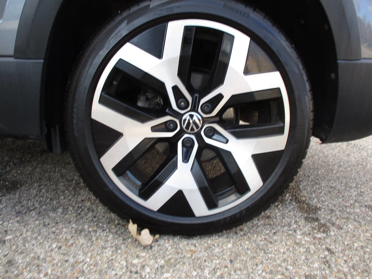 Used 2022 Volkswagen Taos SEL image 35