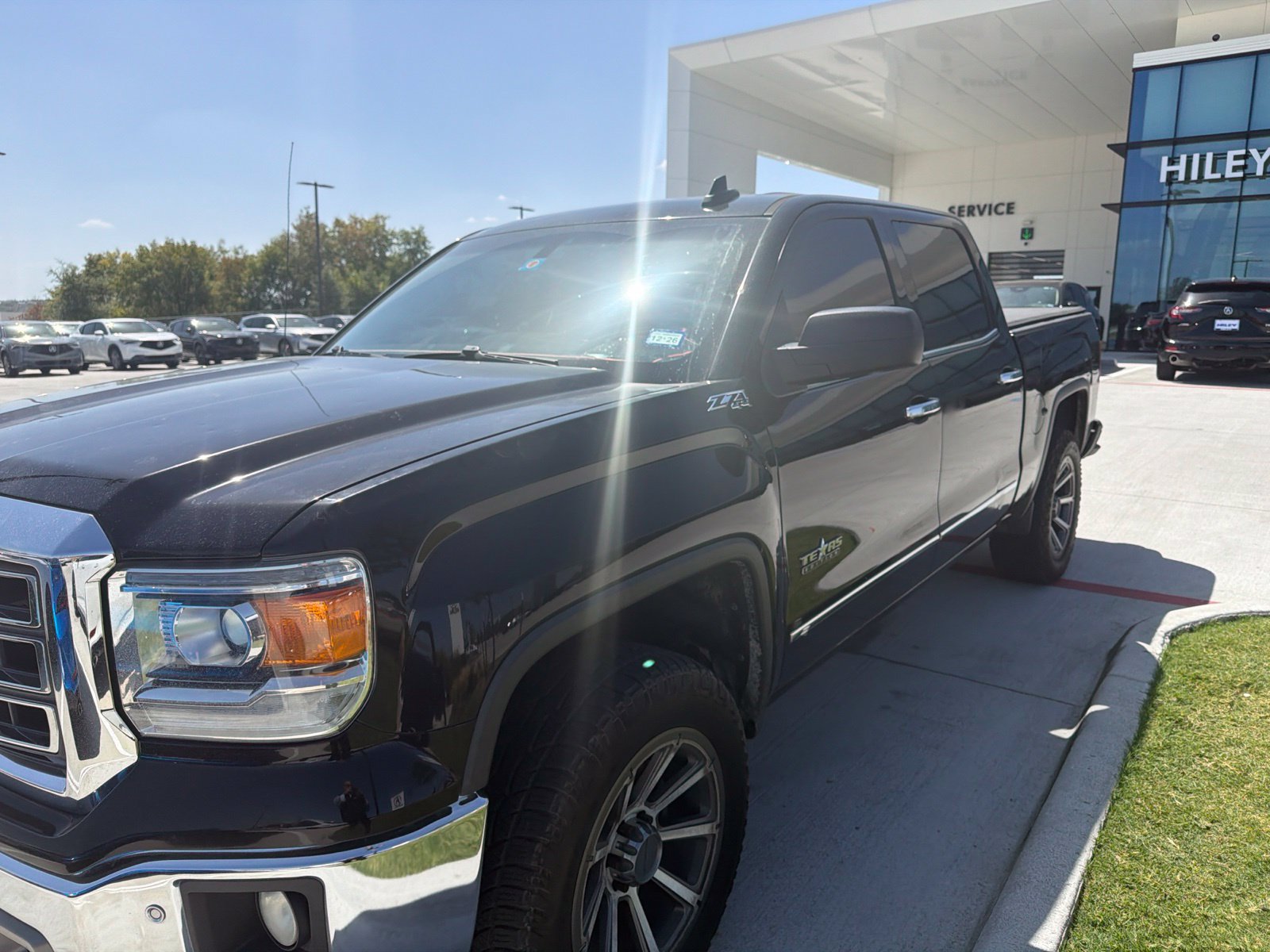 Used 2015 GMC Sierra 1500 SLT AWD/4WD image 2