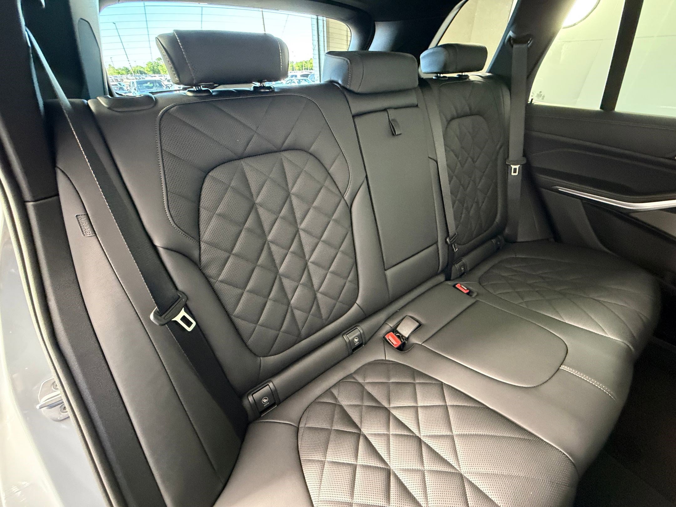 New 2026 BMW X5 sDrive40i w/ M Sport Package image 33