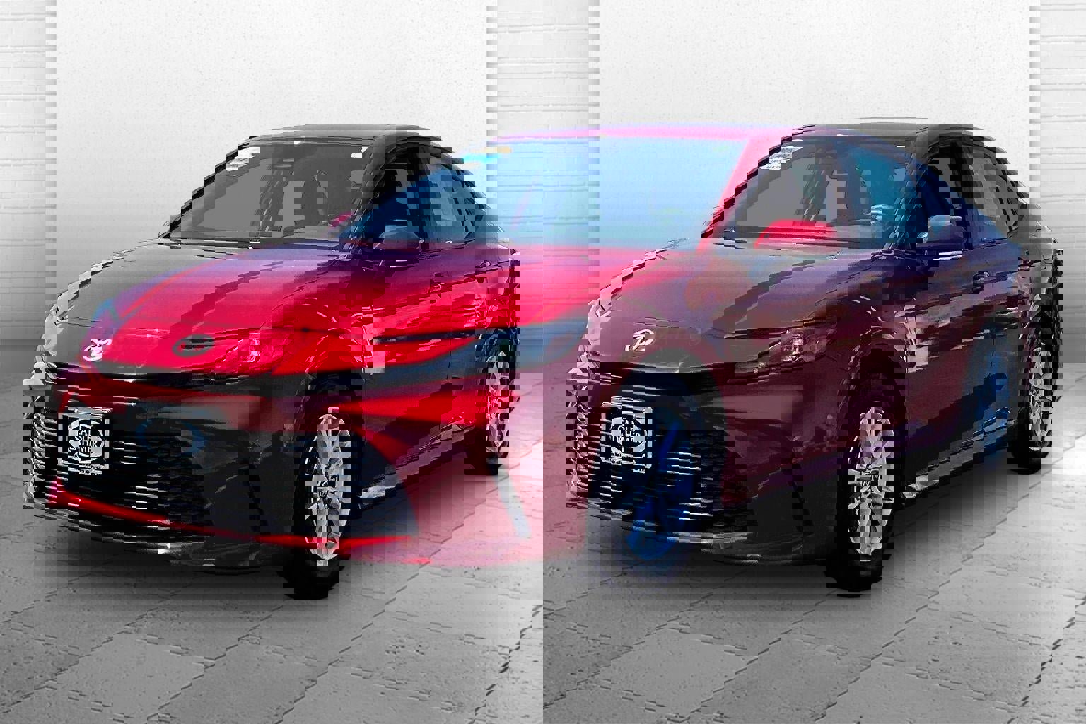 Used 2025 Toyota Camry LE FWD image 12