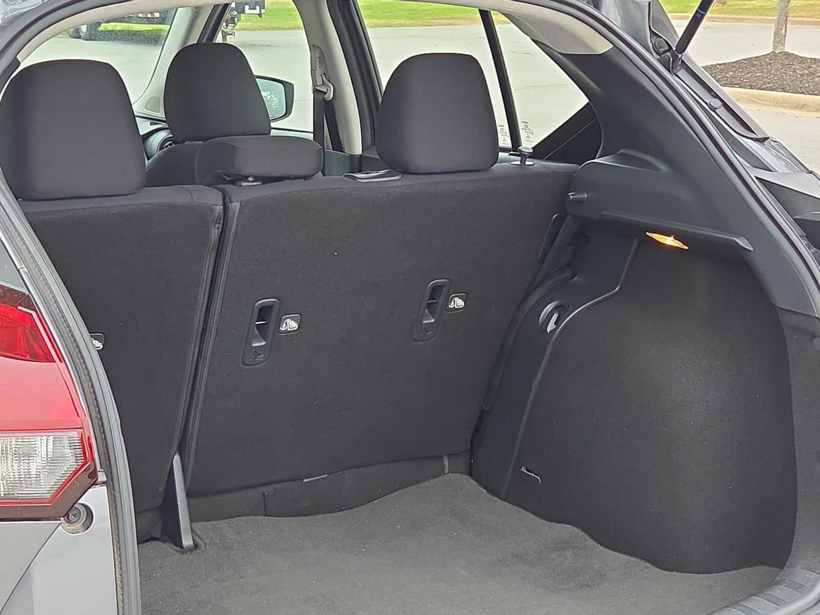 Used 2023 Nissan Kicks S image 8