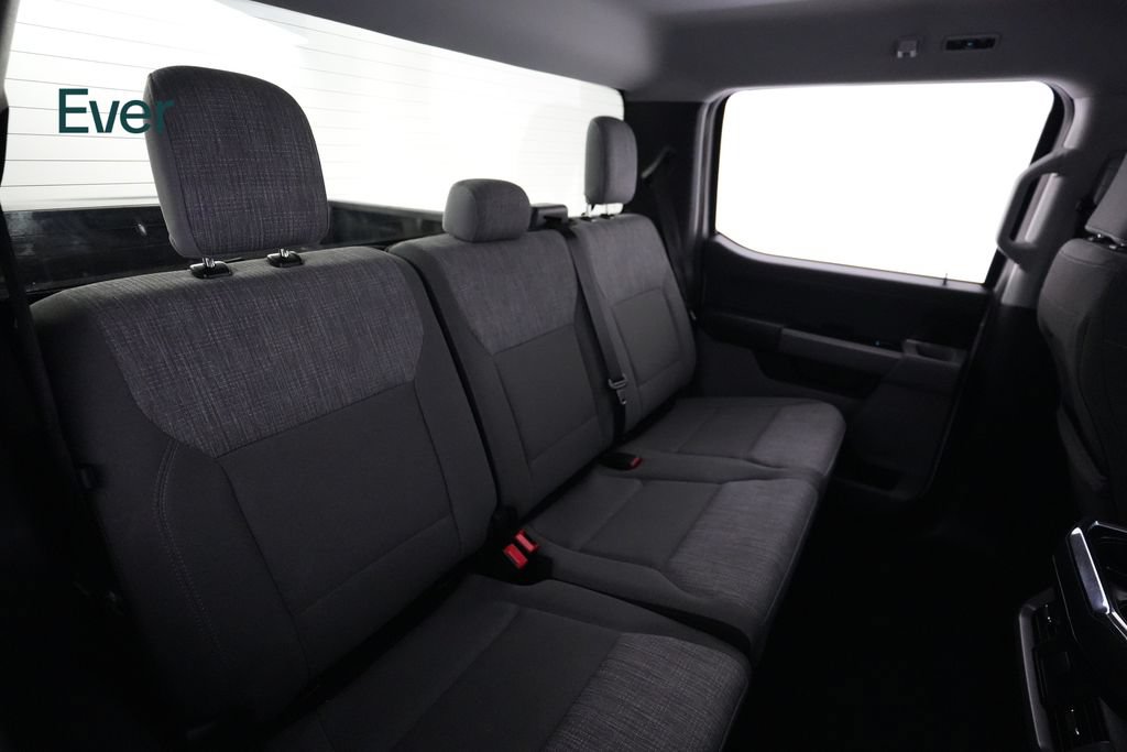 Used 2023 Ford F150 Lightning XLT AWD/4WD image 5
