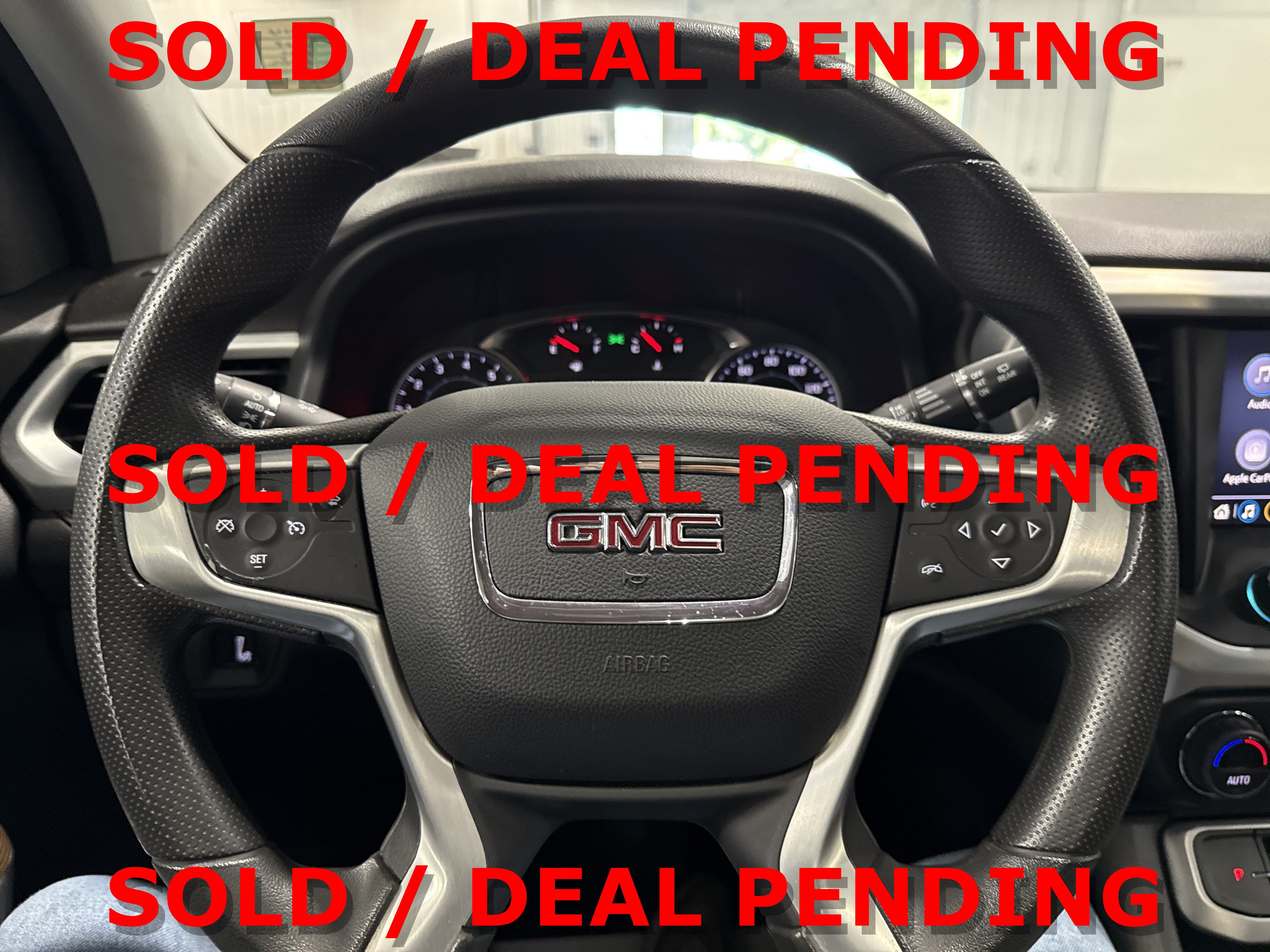 Used 2023 GMC Acadia SLE w/ Driver Convenience Package AWD/4WD image 11