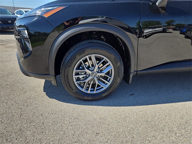 New 2026 Nissan Rogue S image 40