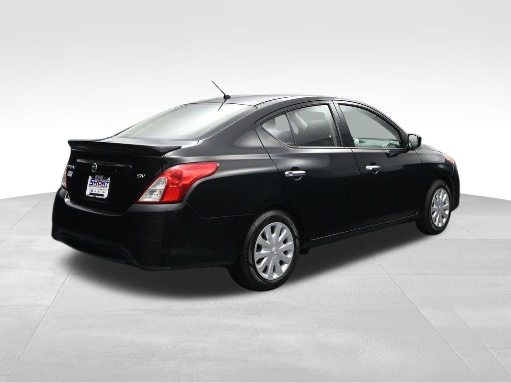 Used 2019 Nissan Versa SV FWD image 5