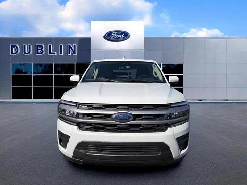 Used 2022 Ford Expedition XLT RWD image 2