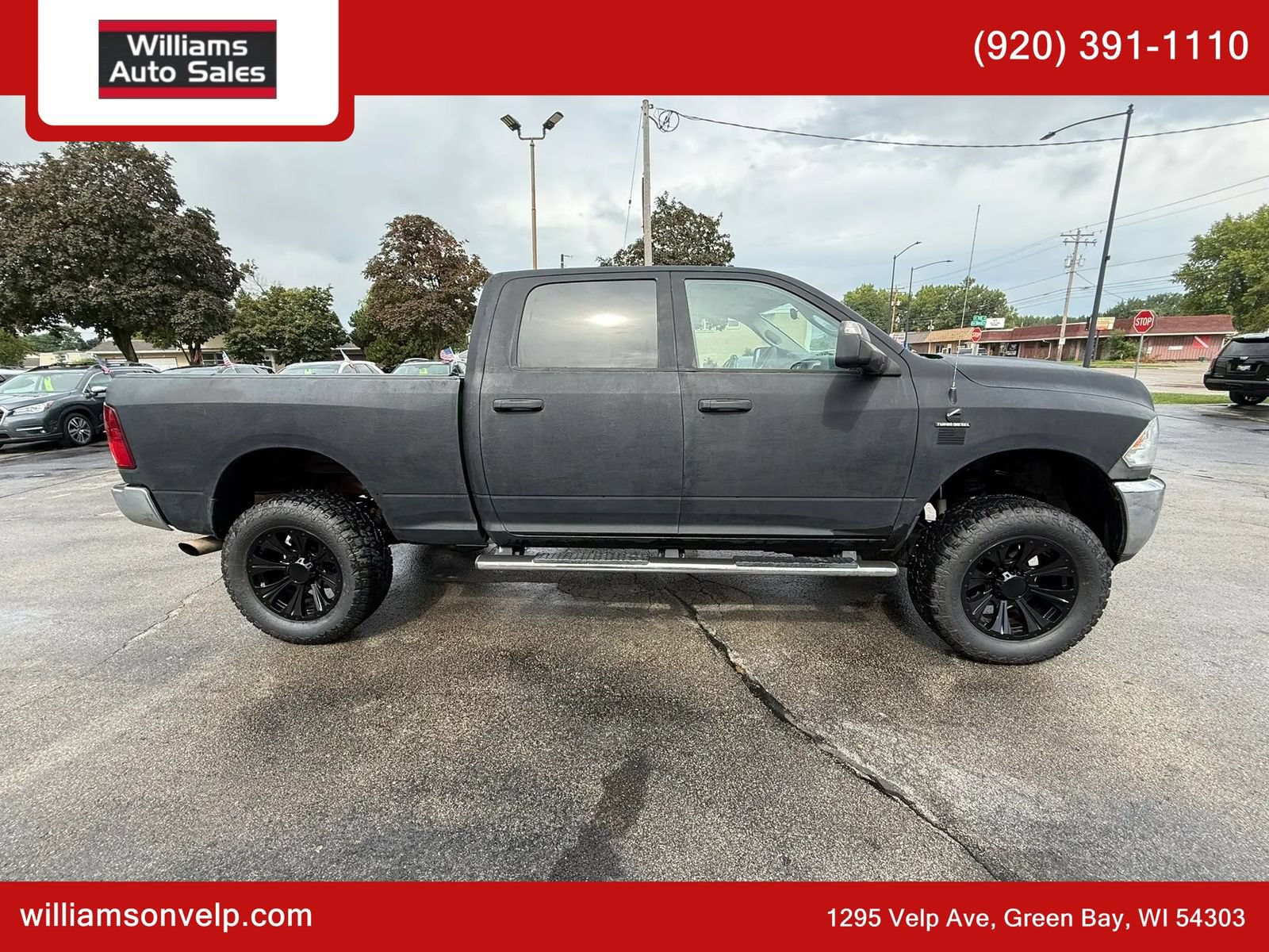 Used 2017 RAM 2500 Tradesman w/ Chrome Appearance Group AWD/4WD image 2