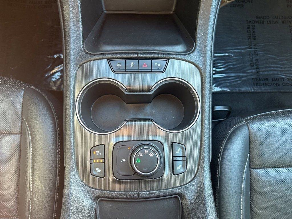 Used 2023 GMC Acadia SLT image 17