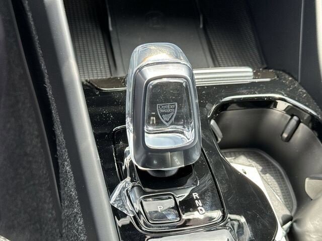 New 2024 Volvo XC40 B5 Plus w/ Climate Package image 11