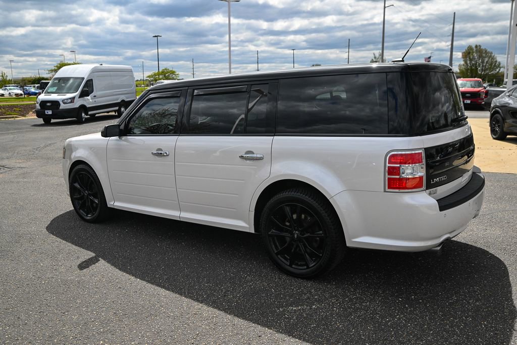 Used 2018 Ford Flex Limited w/ Equipment Group 303A AWD/4WD image 7