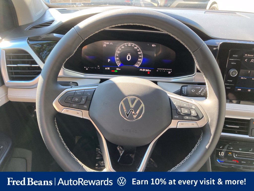 New 2026 Volkswagen Taos SE AWD/4WD image 17