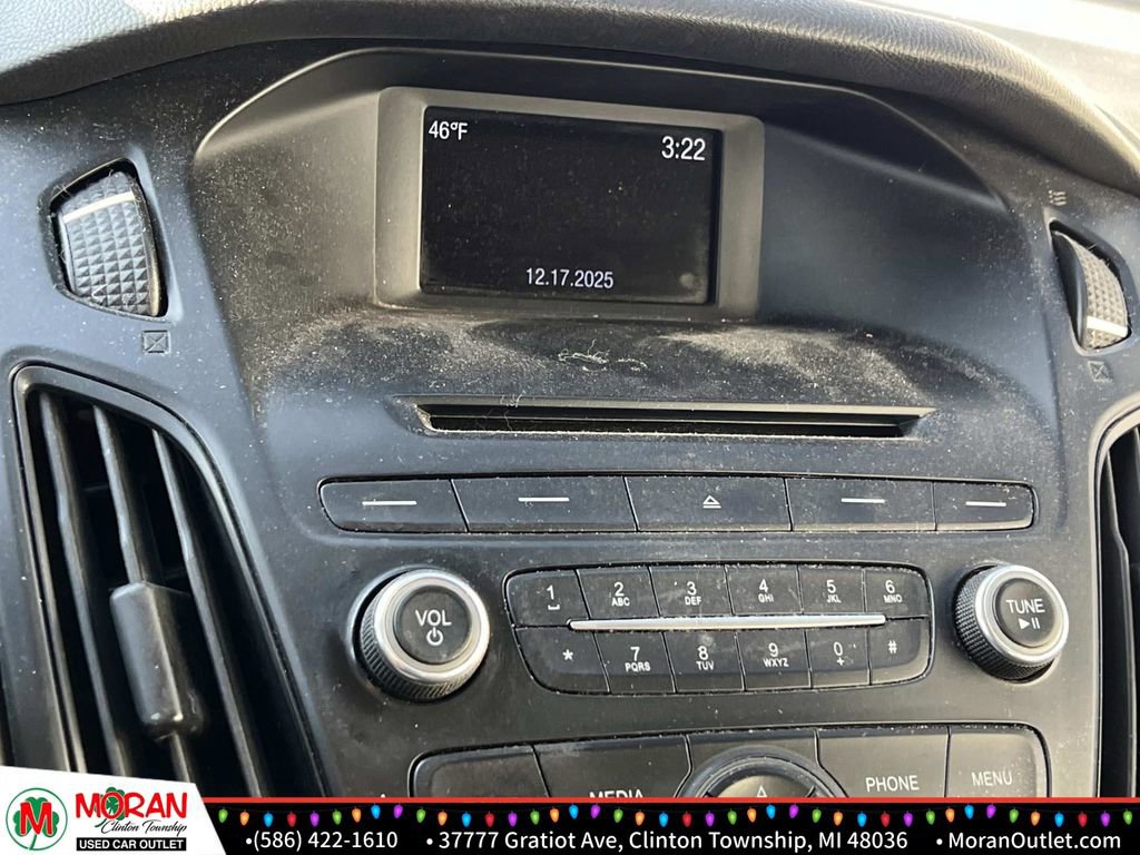 Used 2015 Ford Focus SE image 18