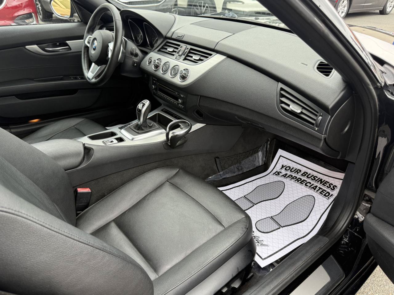 Used 2012 BMW Z4 sDrive35i RWD image 13