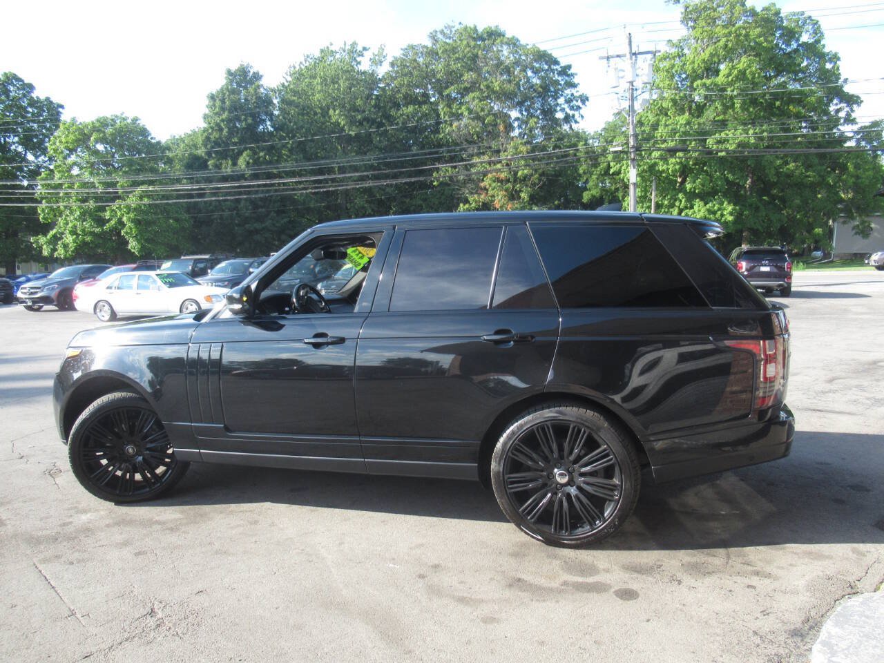 Used 2017 Land Rover Range Rover Supercharged AWD/4WD image 4