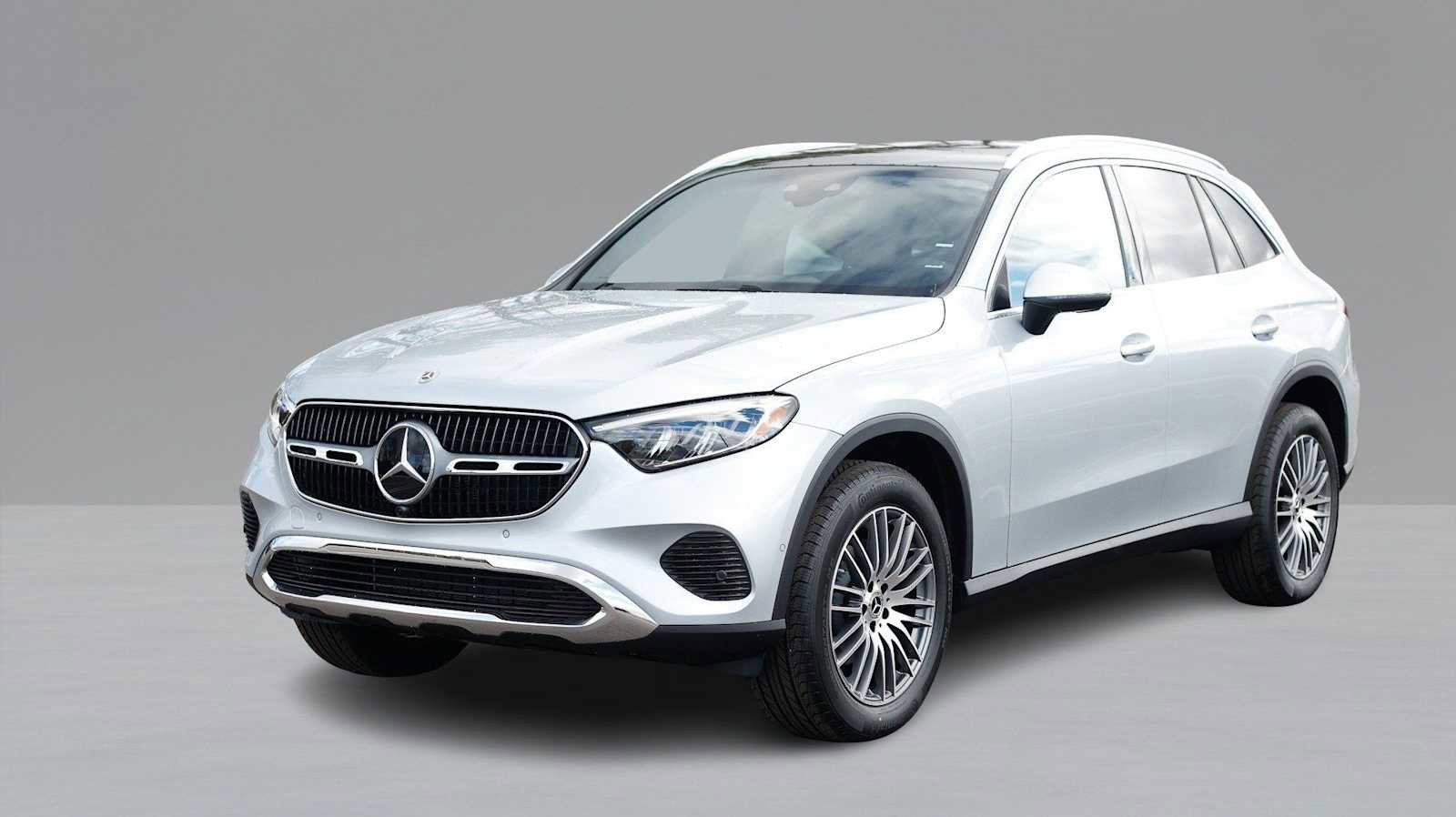 Used 2026 Mercedes-Benz GLC 300 4MATIC image 1