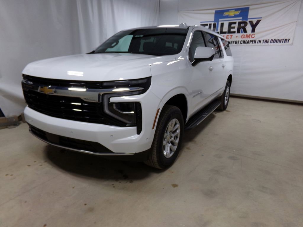 New 2025 Chevrolet Suburban LS image 3