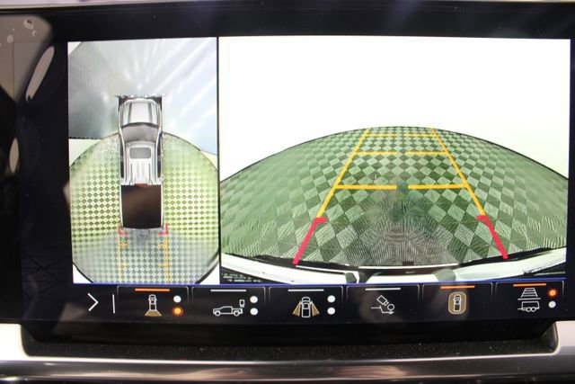 New 2026 GMC Sierra 1500 SLT image 4