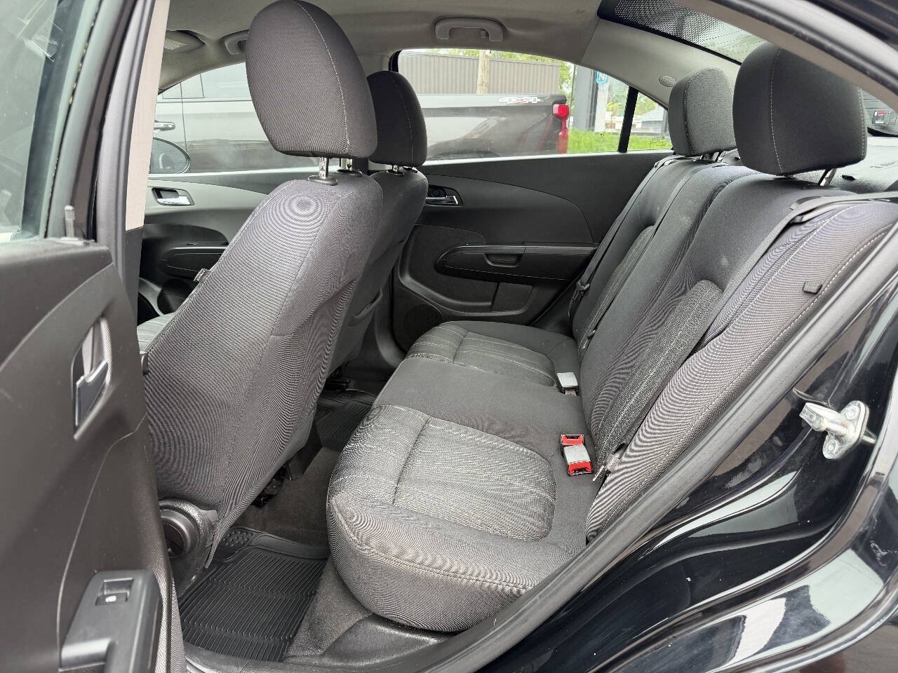 Used 2017 Chevrolet Sonic LT FWD image 15
