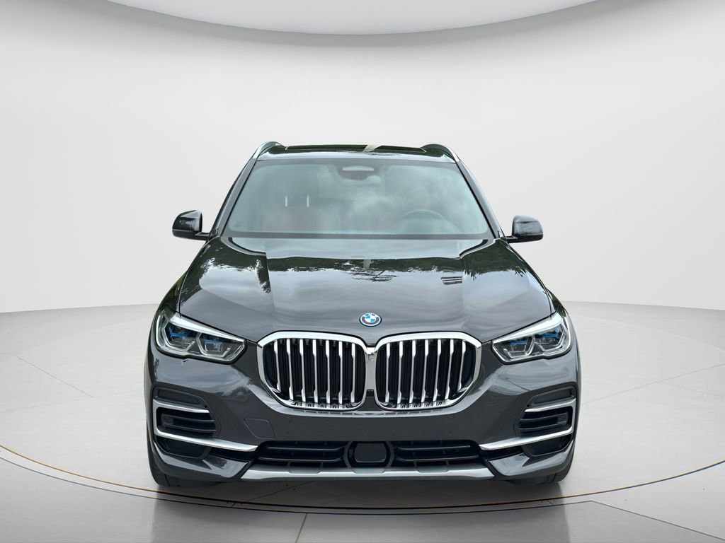 Certified 2023 BMW X5 xDrive45e w/ Executive Package AWD/4WD image 2
