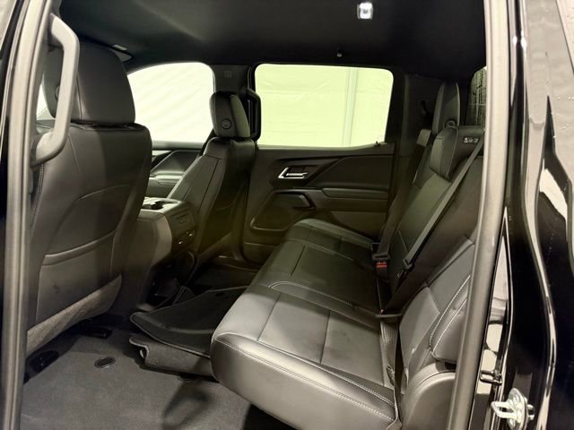 Used 2025 Chevrolet Silverado EV LT image 18