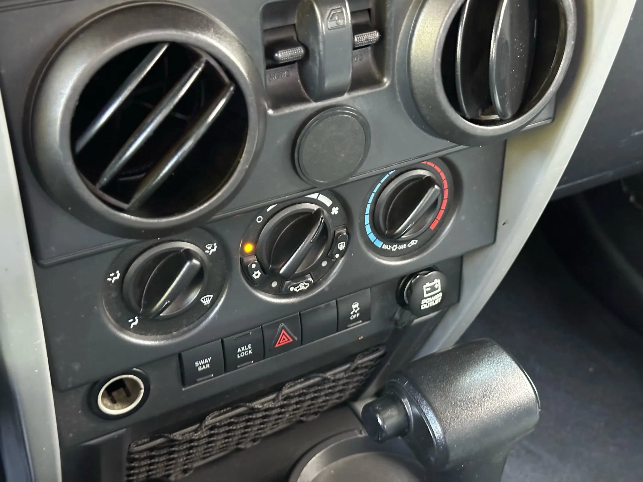 Used 2010 Jeep Wrangler Rubicon w/ Dual Top Group image 23