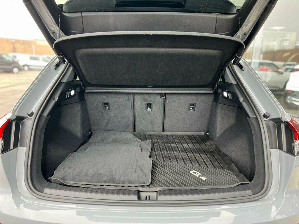 Used 2023 Audi Q4 e-tron Premium Plus w/ Premium Plus image 7