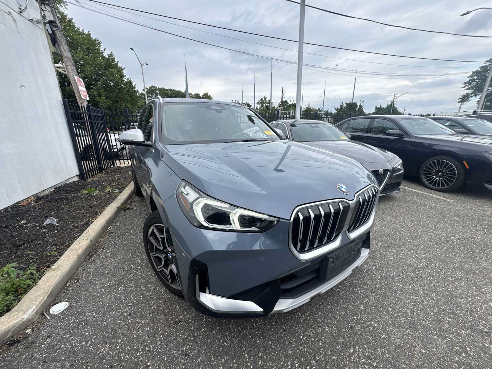 Used 2024 BMW X1 xDrive28i w/ Convenience Package AWD/4WD image 2