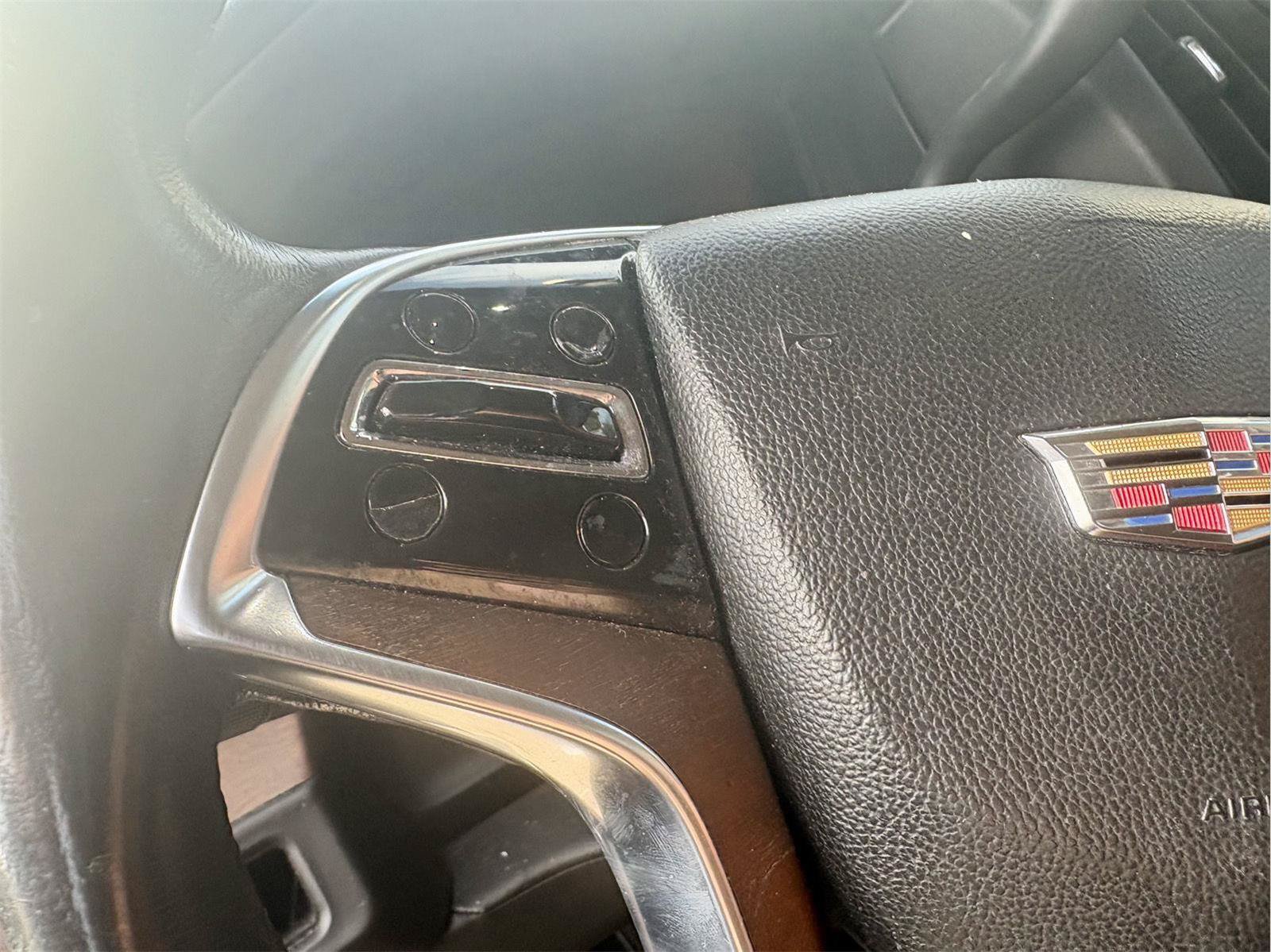 Used 2015 Cadillac Escalade ESV Premium RWD image 17