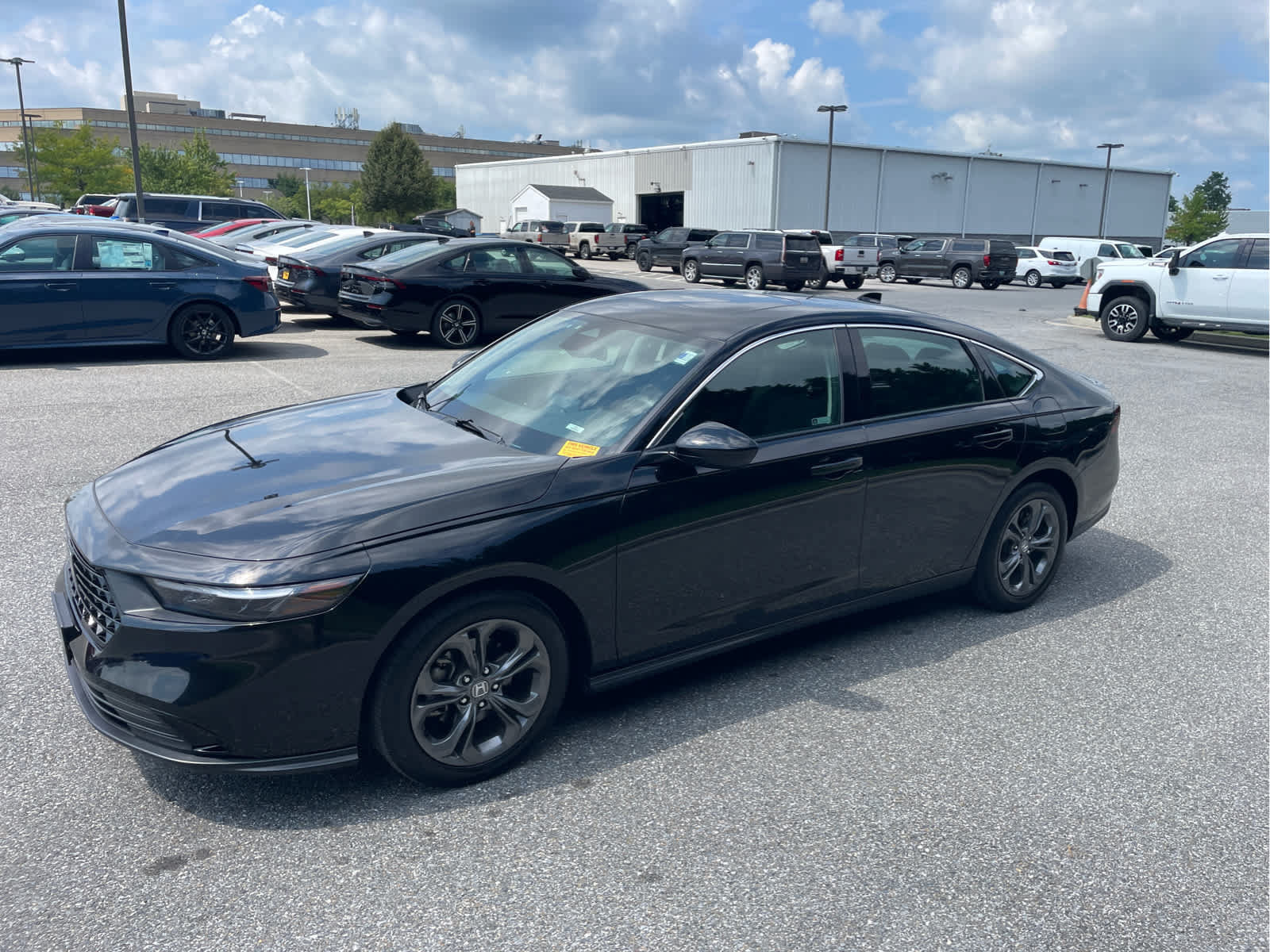 Used 2023 Honda Accord EX image 14