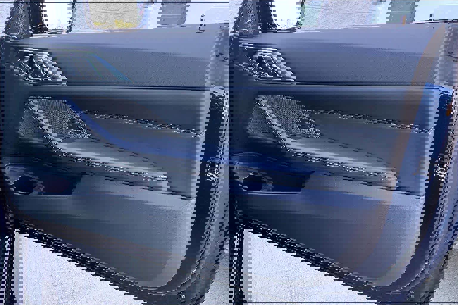 Used 2021 BMW M4 Coupe w/ Executive Package image 20