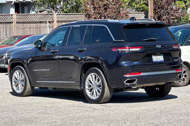 Used 2022 Jeep Grand Cherokee Summit w/ Advanced Protech Group IV AWD/4WD image 5