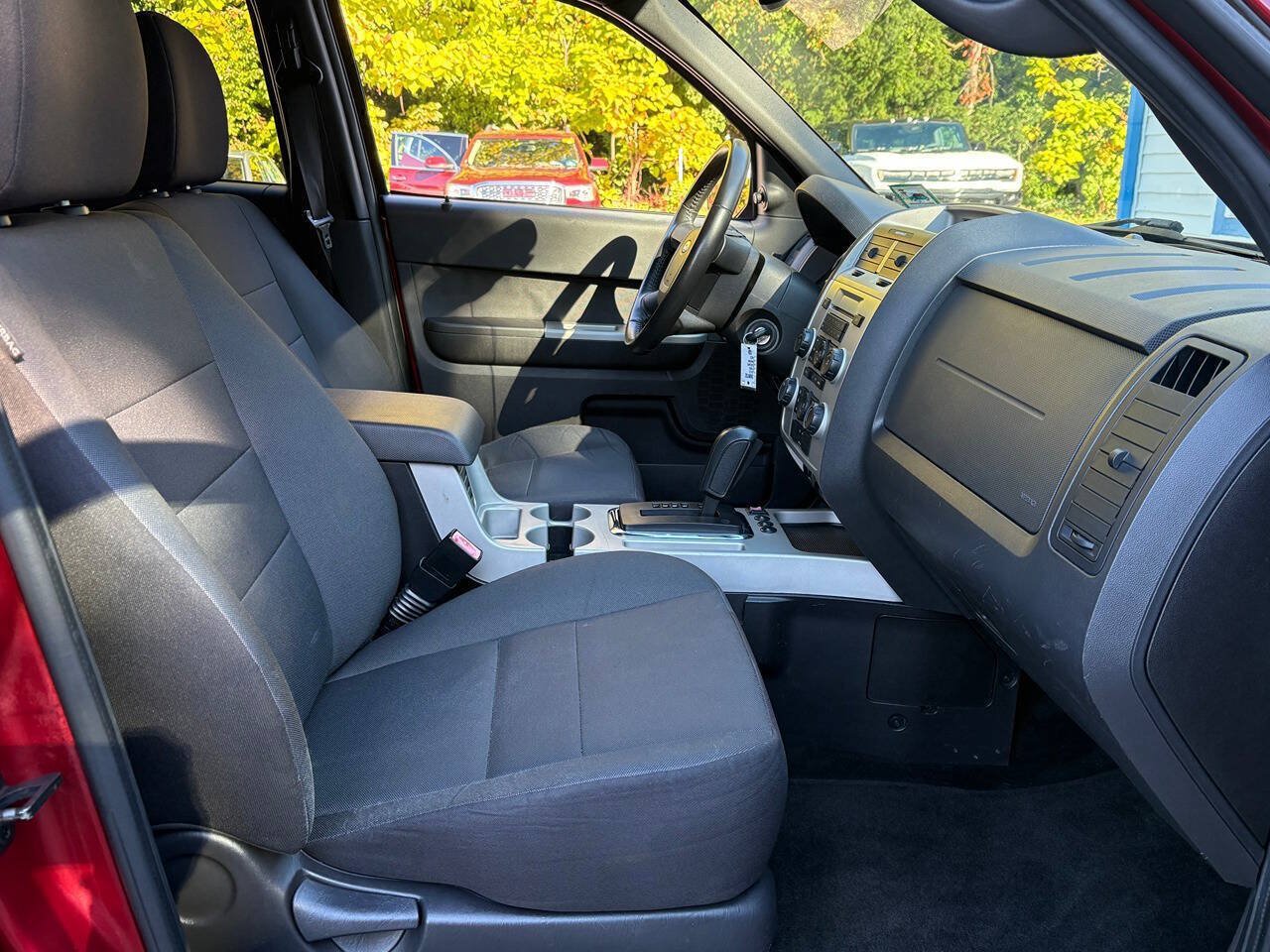 Used 2012 Ford Escape XLT w/ Class II Trailer Tow Pkg AWD/4WD image 21
