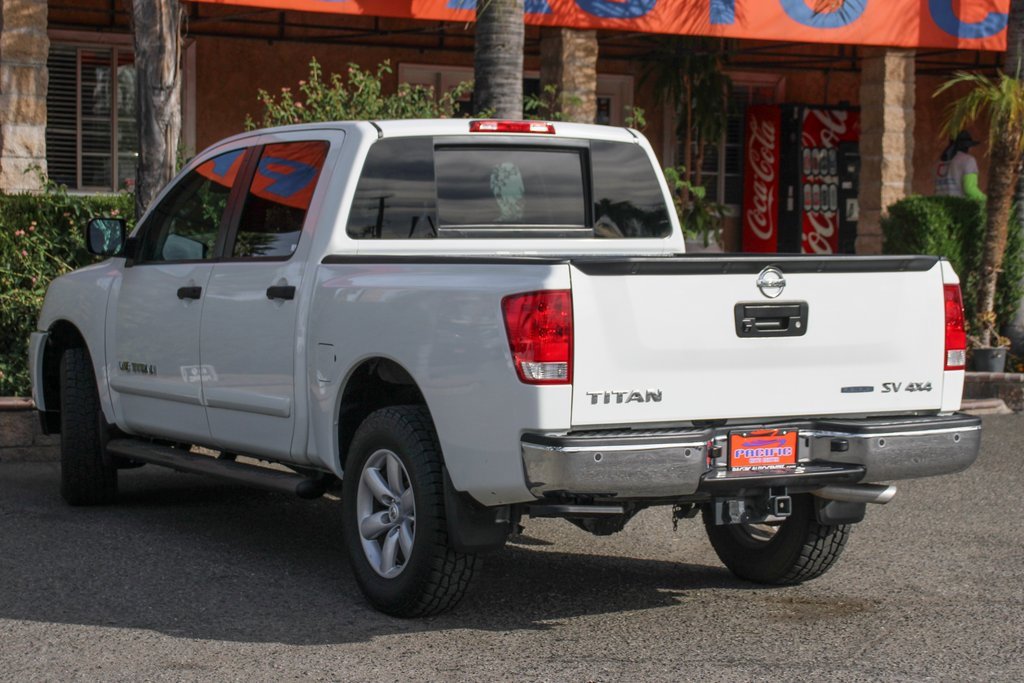 Used 2013 Nissan Titan SV w/ SV Value Truck Pkg image 6