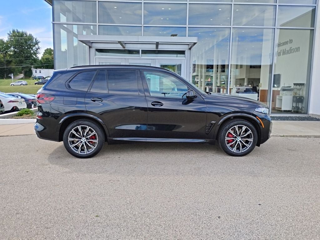 Used 2026 BMW X5 xDrive40i w/ Executive Package AWD/4WD image 2