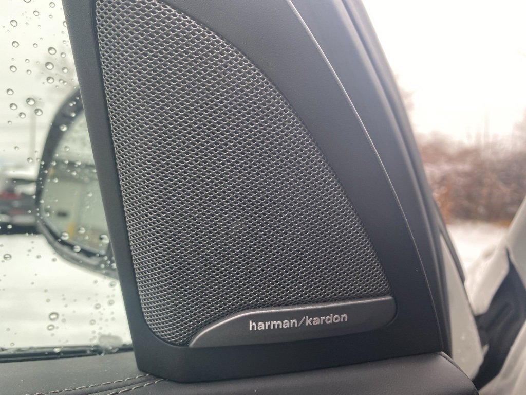 Used 2022 BMW X7 M50i w/ Dynamic Handling Package image 13