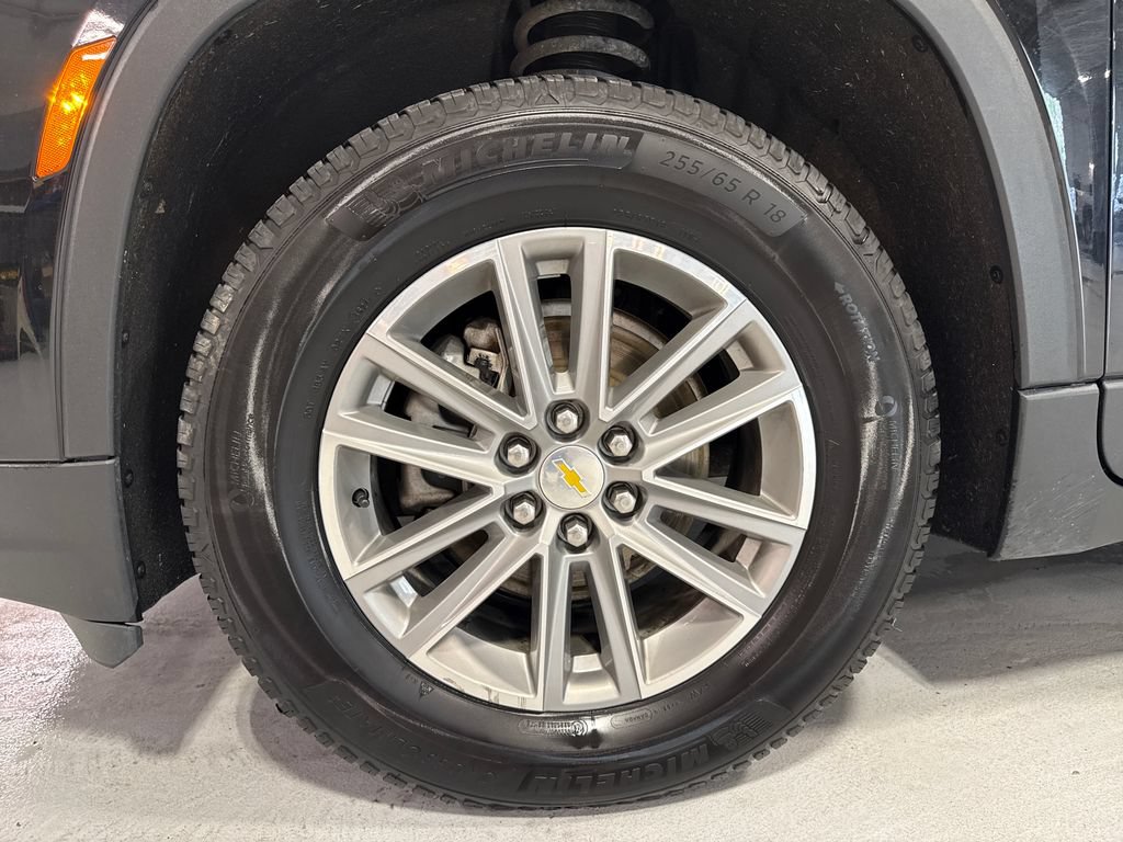 Used 2022 Chevrolet Traverse LT AWD/4WD image 47