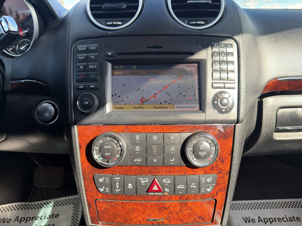 Used 2012 Mercedes-Benz GL 550 4MATIC image 25