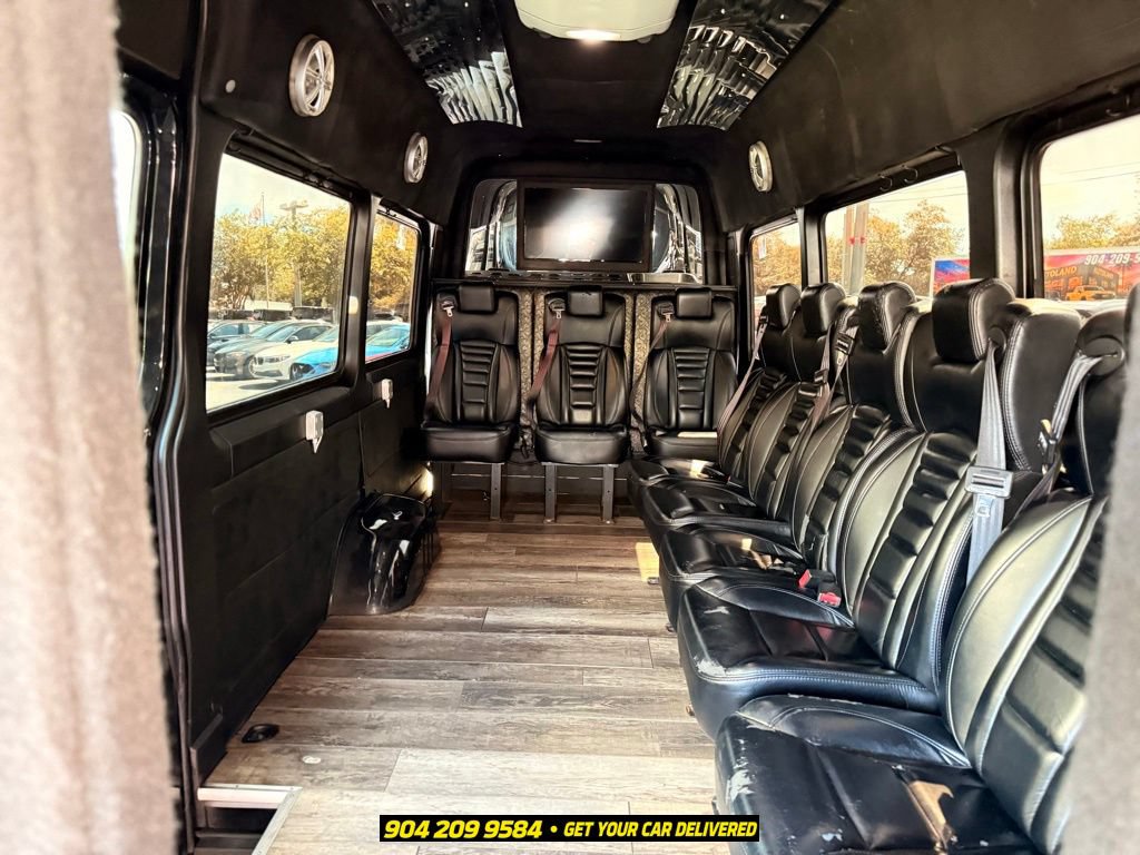 Used 2015 Mercedes-Benz Sprinter 3500 image 24