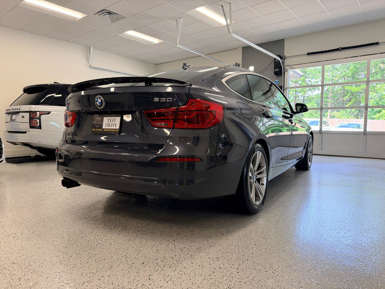 Used 2017 BMW 330i Gran Turismo xDrive AWD/4WD image 9