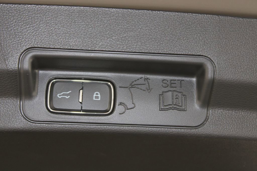 New 2026 Ford Explorer ST image 16