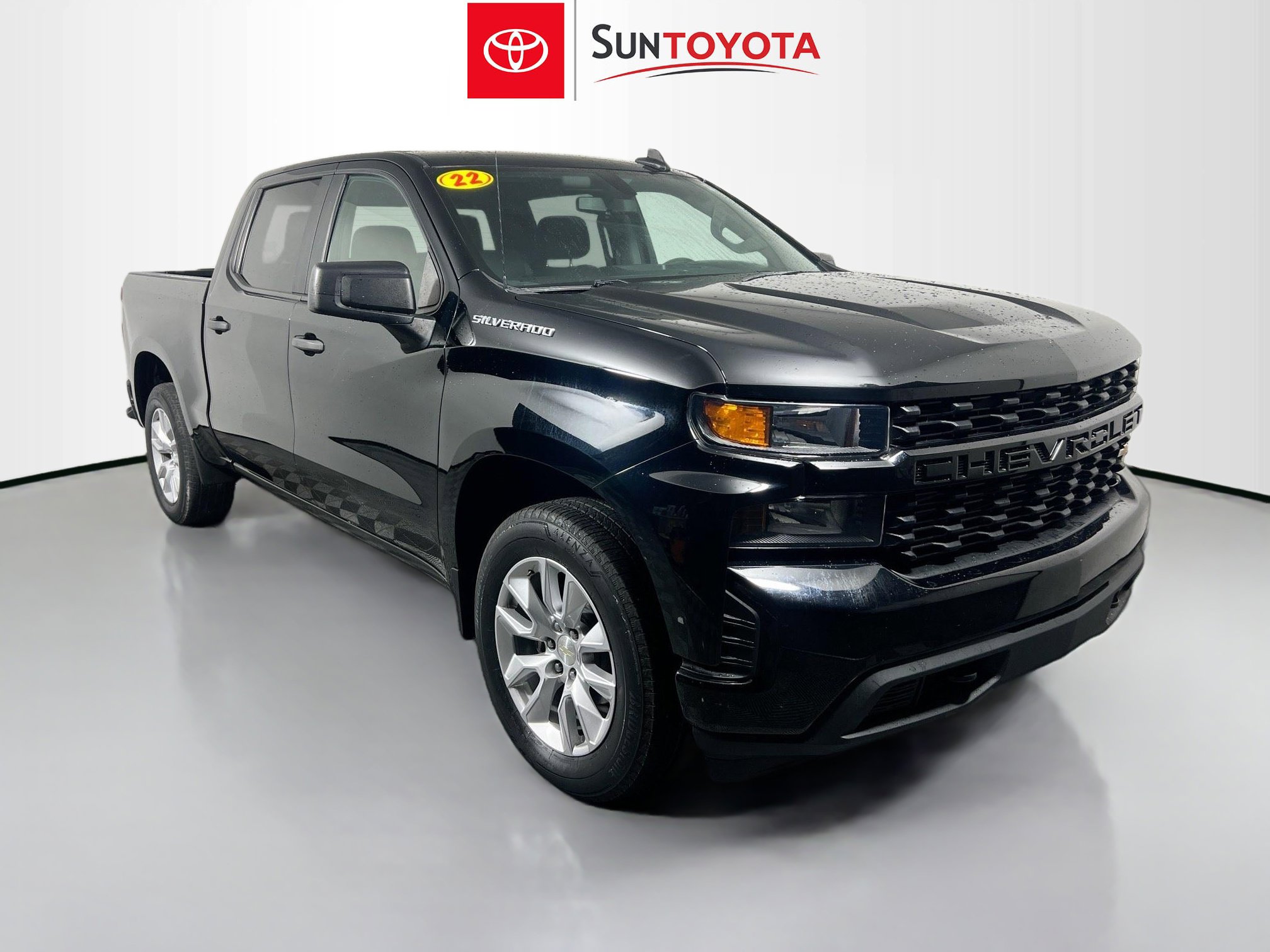 Used 2022 Chevrolet Silverado 1500 Custom image 1