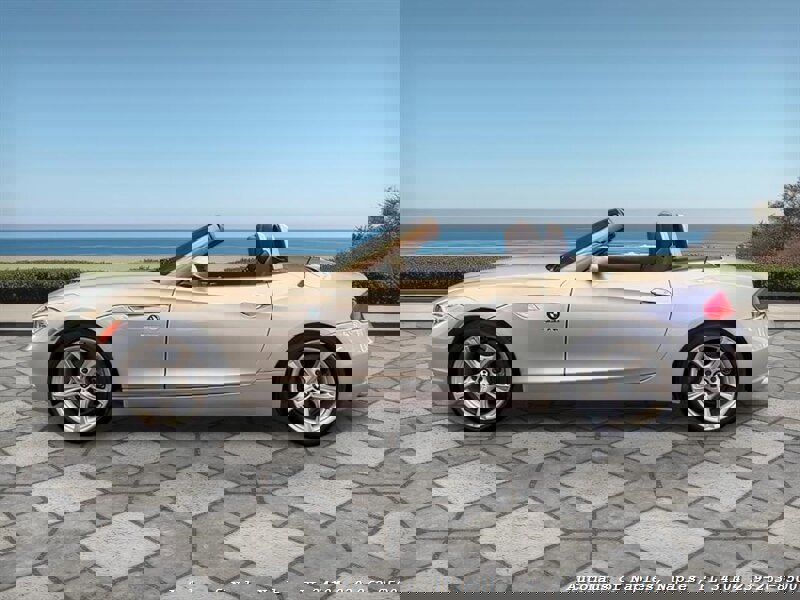 Used 2011 BMW Z4 sDrive30i w/ Premium Pkg image 28