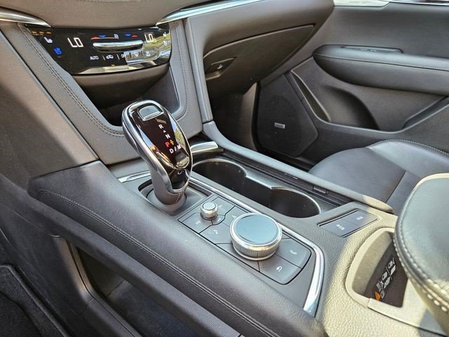 Certified 2022 Cadillac XT5 Premium Luxury w/ Technology Package AWD/4WD image 18