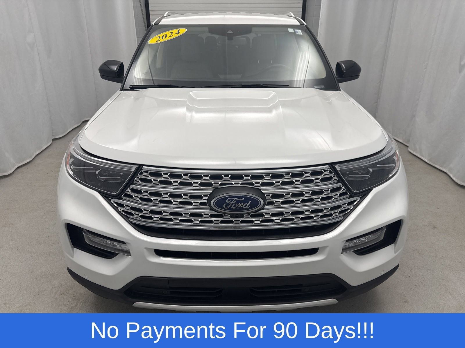 Used 2024 Ford Explorer Limited AWD/4WD image 7
