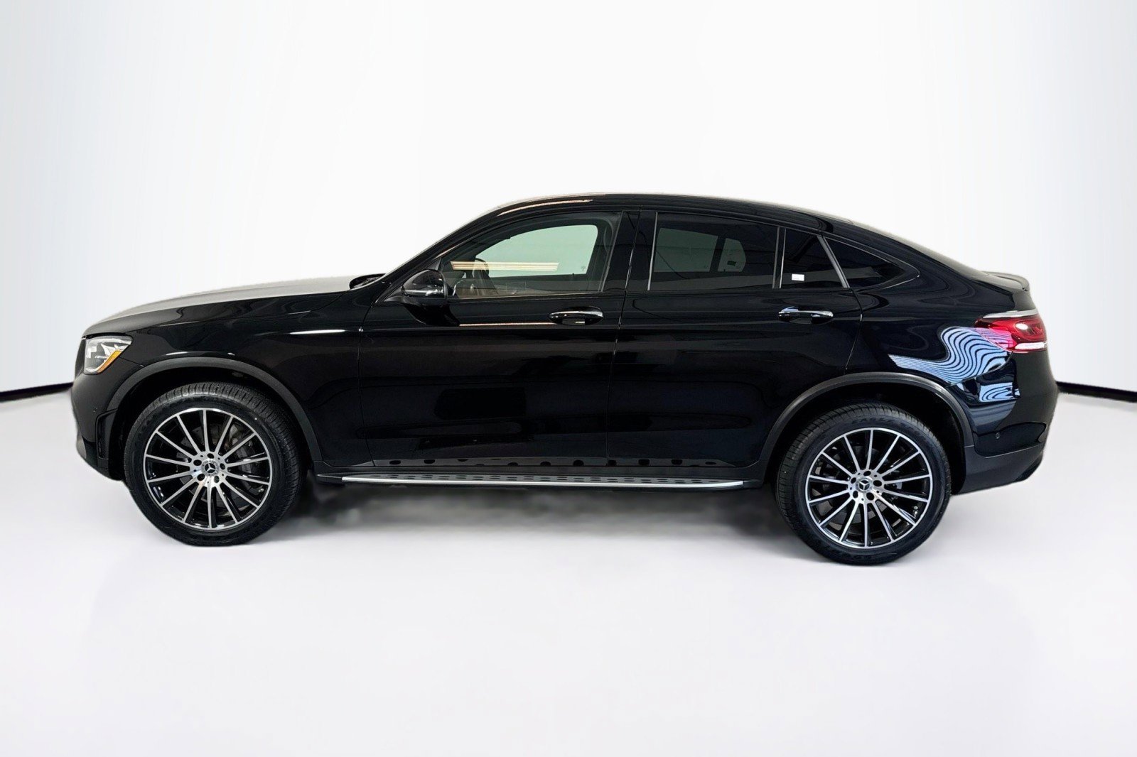 Certified 2023 Mercedes-Benz GLC 300 4MATIC Coupe image 8