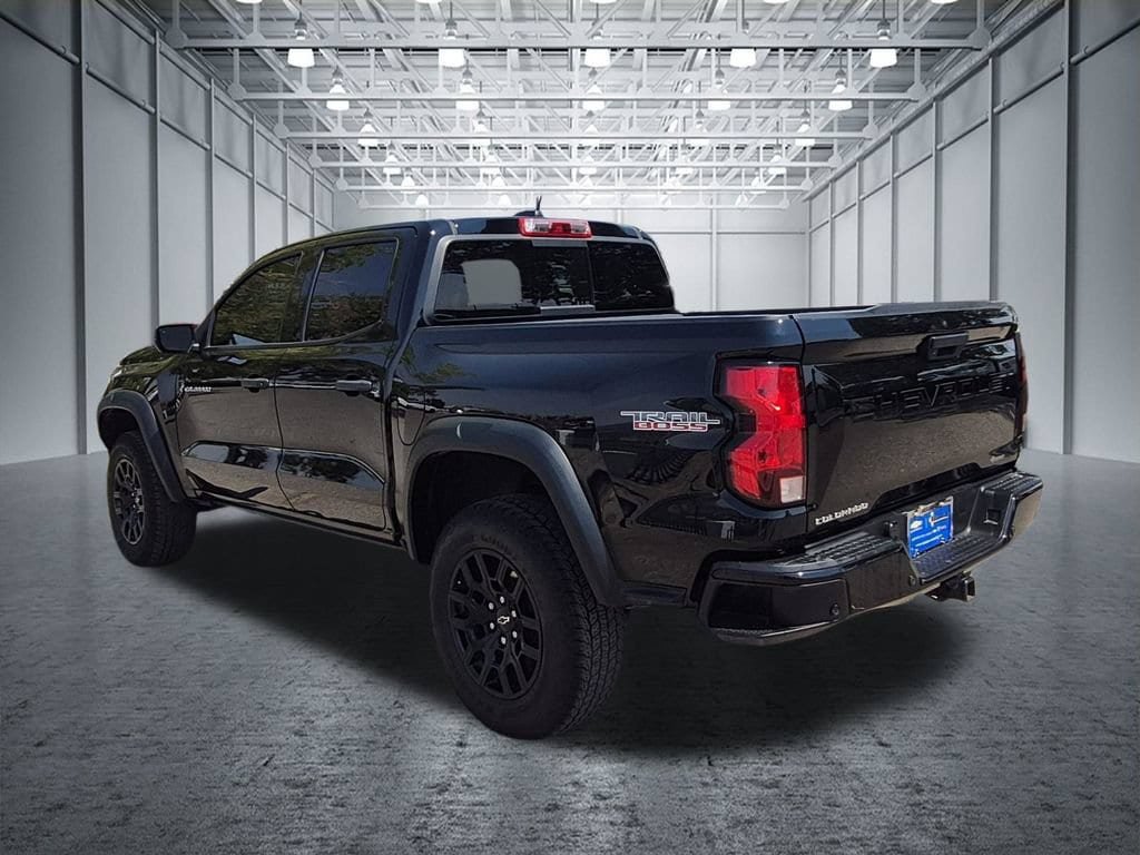 Certified 2024 Chevrolet Colorado Trail Boss w/ Advanced Trailering Package AWD/4WD image 3